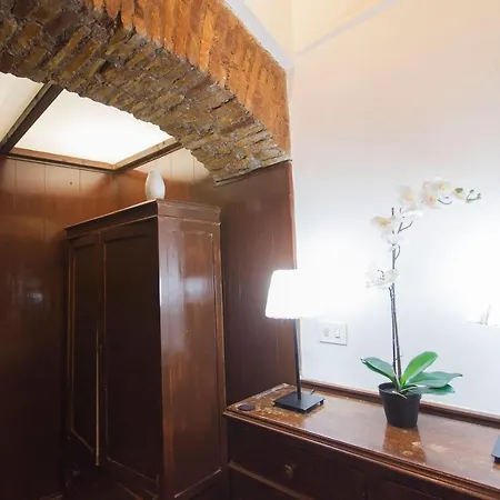Apartment Studio 2 *